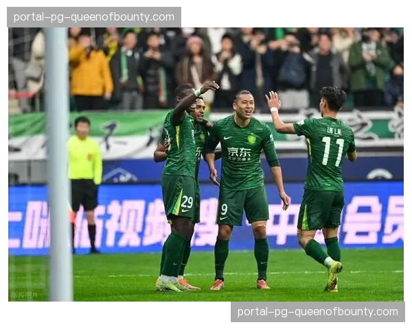 北京国安新援孔特身价55万欧元穿8号球衣，球迷质疑俱乐部引援策略